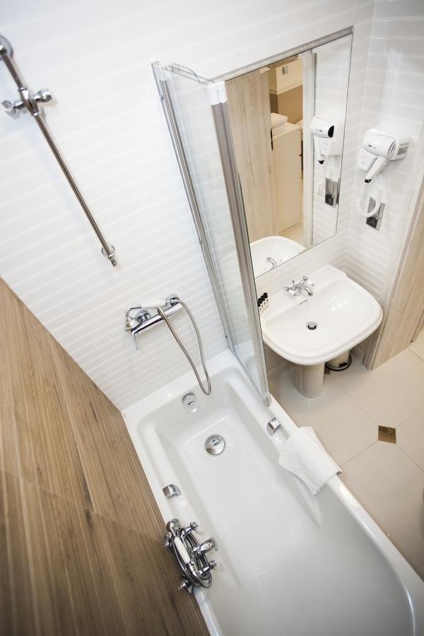 White Home Apartment Bialystok Bagian luar foto
