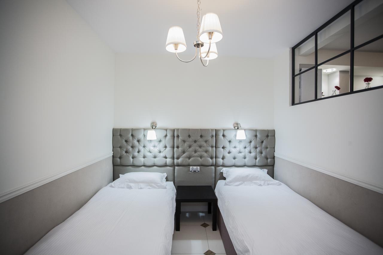 White Home Apartment Bialystok Bagian luar foto