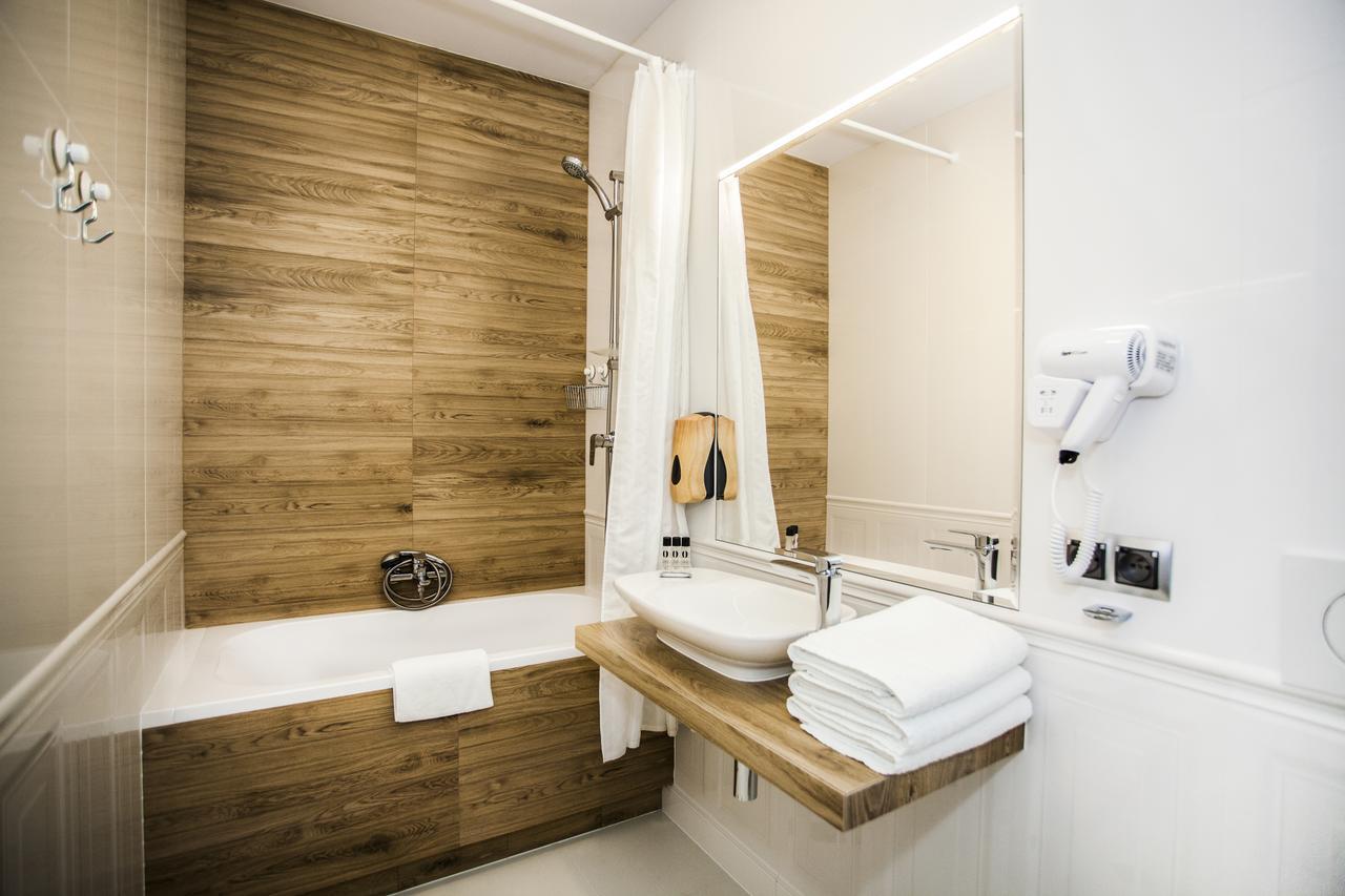 White Home Apartment Bialystok Bagian luar foto